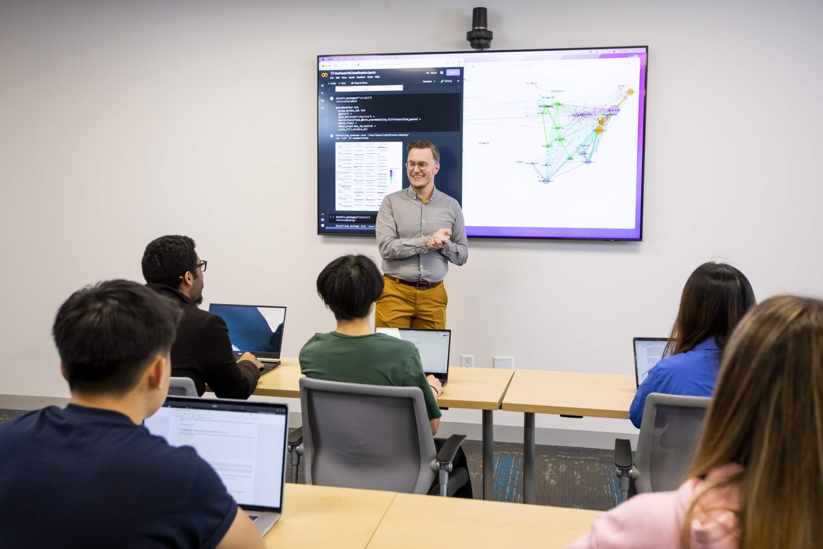 Ryan Cordell teaching students