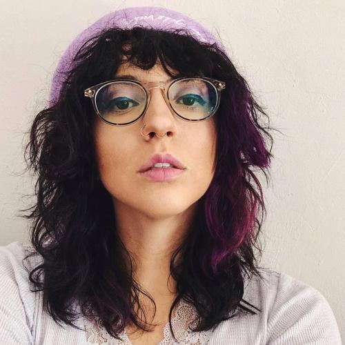 Zoe Leonarcyk