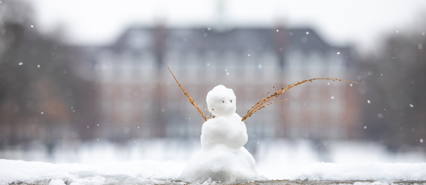 Mini snowman on the Main Quad 